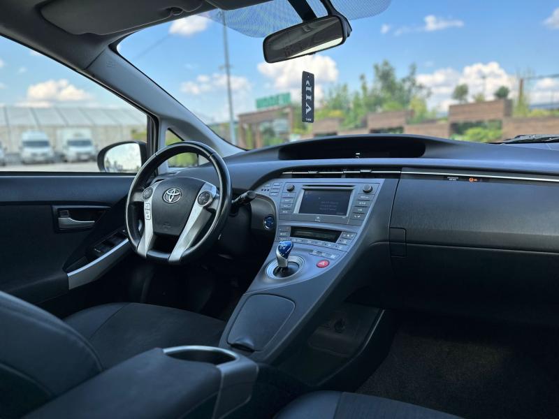 Prius 30
