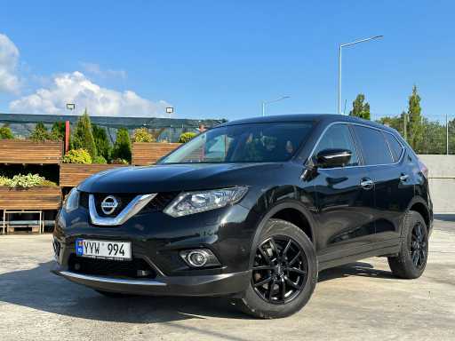X Trail