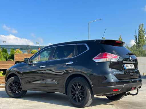 X Trail